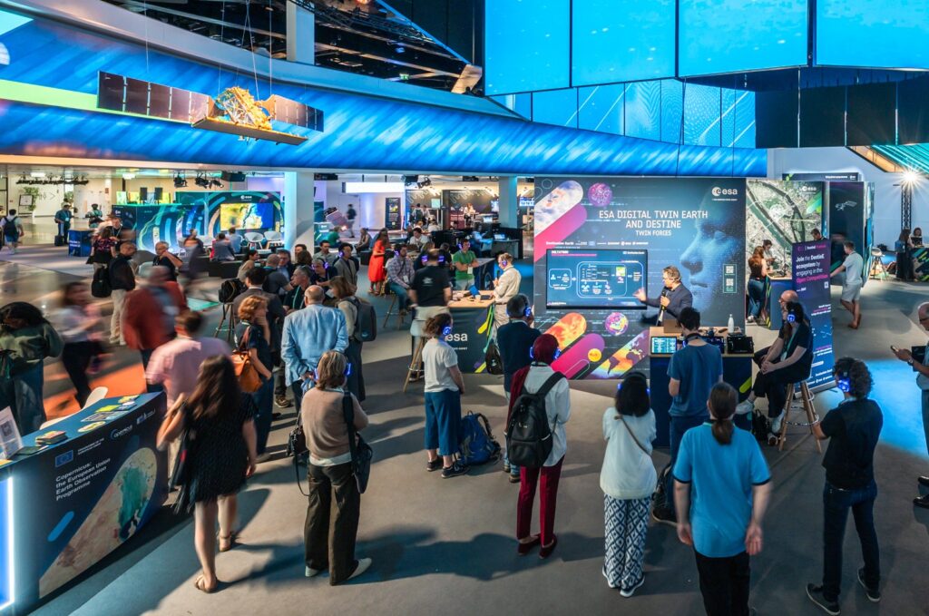 ESA introducing the Delta Twin service (available on DestinE’s Platform) at LPS Credit: ESA/J.Mai 